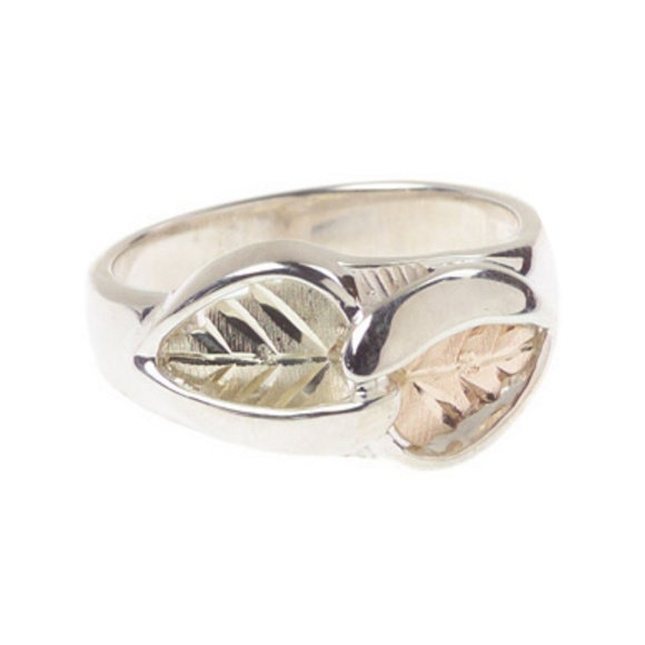 Black Hills Gold Jewelry - Black Hills Gold Ring 12k Interlocking Leaf Band